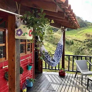 Сasa de vacaciones La Casita Roja, Santa Elena (Antioquia)
